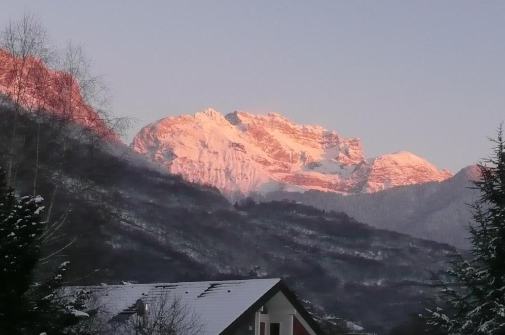 Hotel Golf Et Montagne ตัลลัวร์ ภายนอก รูปภาพ